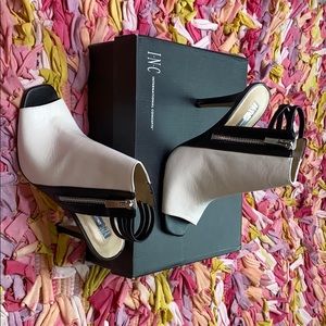INC KIMMEEMBK Booties/Sandals